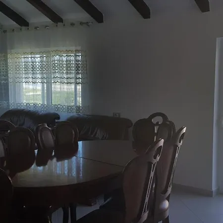 Guest House Ilir ベラト