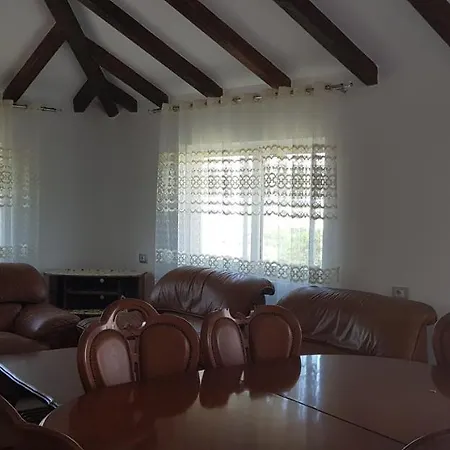 Guest House Ilir ベラト